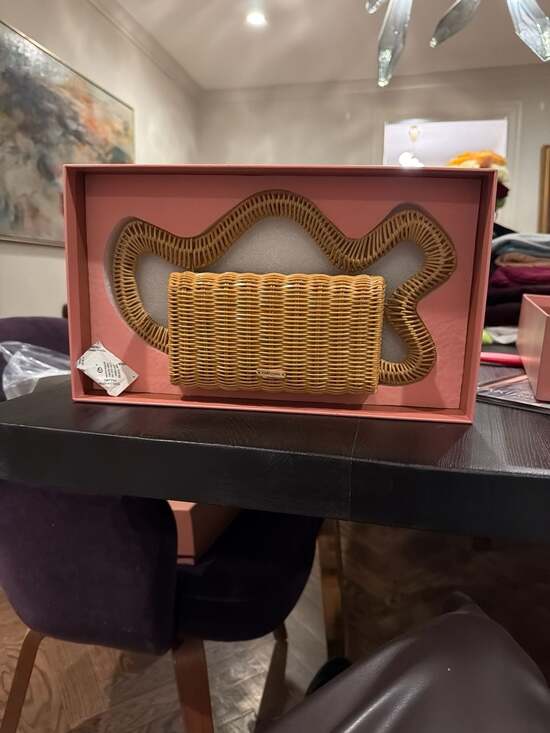 Cult Gaia Elsa Wavy Rattan Clutch Bag in Natural BRAND NEW Fast 2Ship inbox - Picture 8 of 15